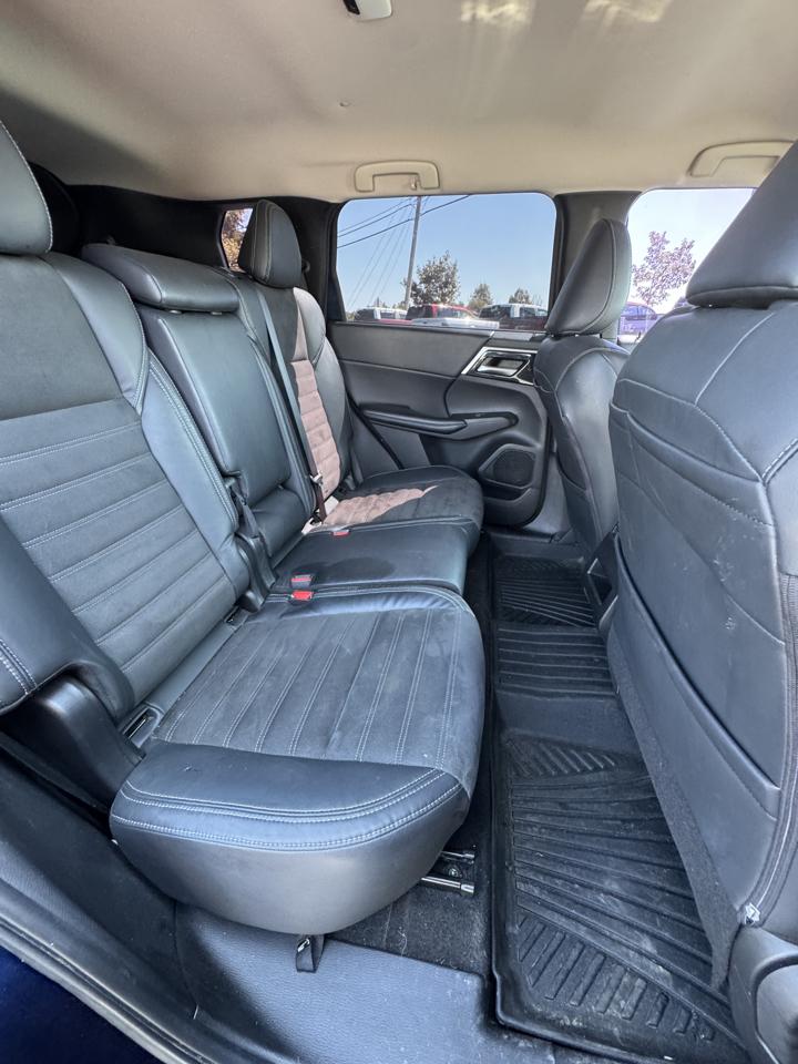 Mitsubishi Outlander SE Launch Edition S-AWC 2022