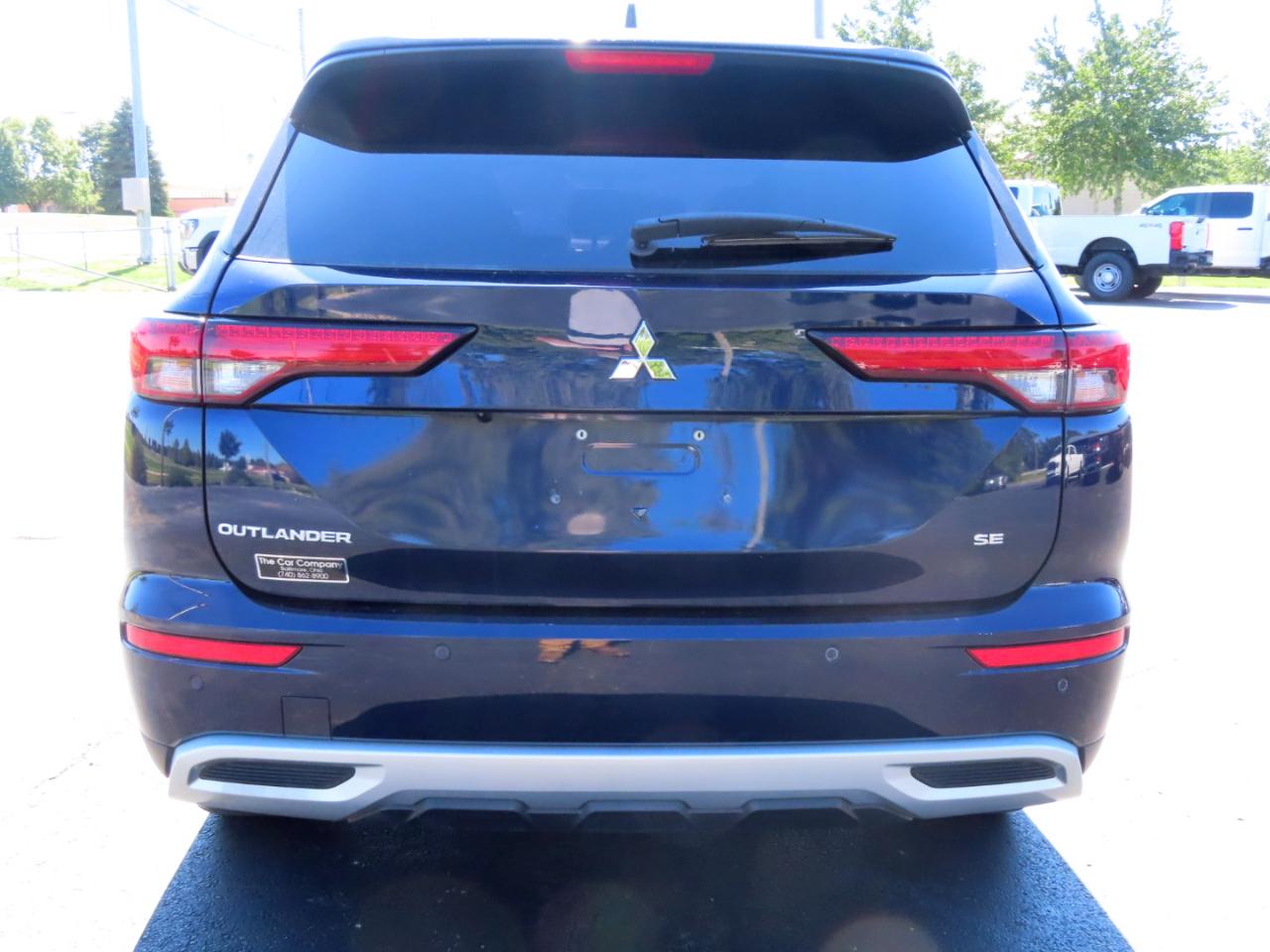 Mitsubishi Outlander SE Launch Edition S-AWC 2022