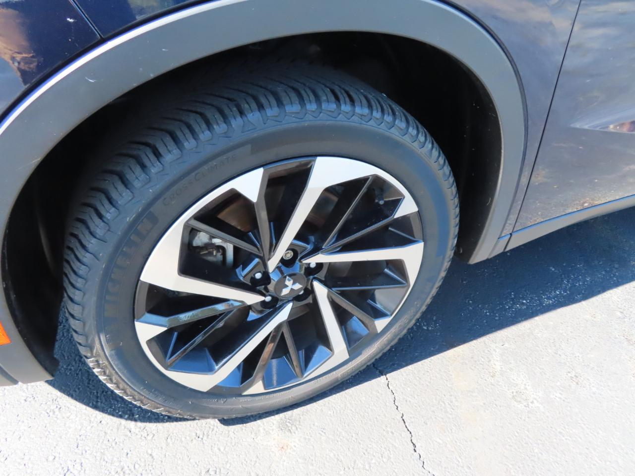 Mitsubishi Outlander SE Launch Edition S-AWC 2022