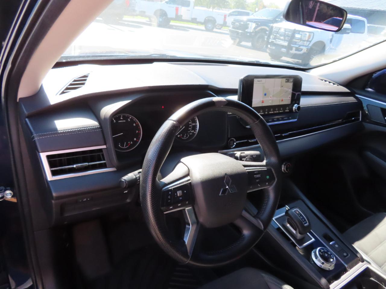 Mitsubishi Outlander SE Launch Edition S-AWC 2022