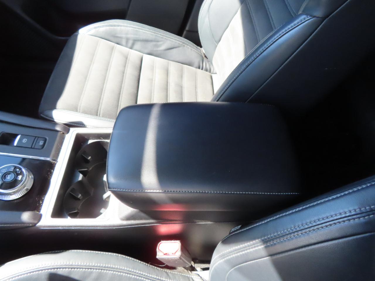 Mitsubishi Outlander SE Launch Edition S-AWC 2022