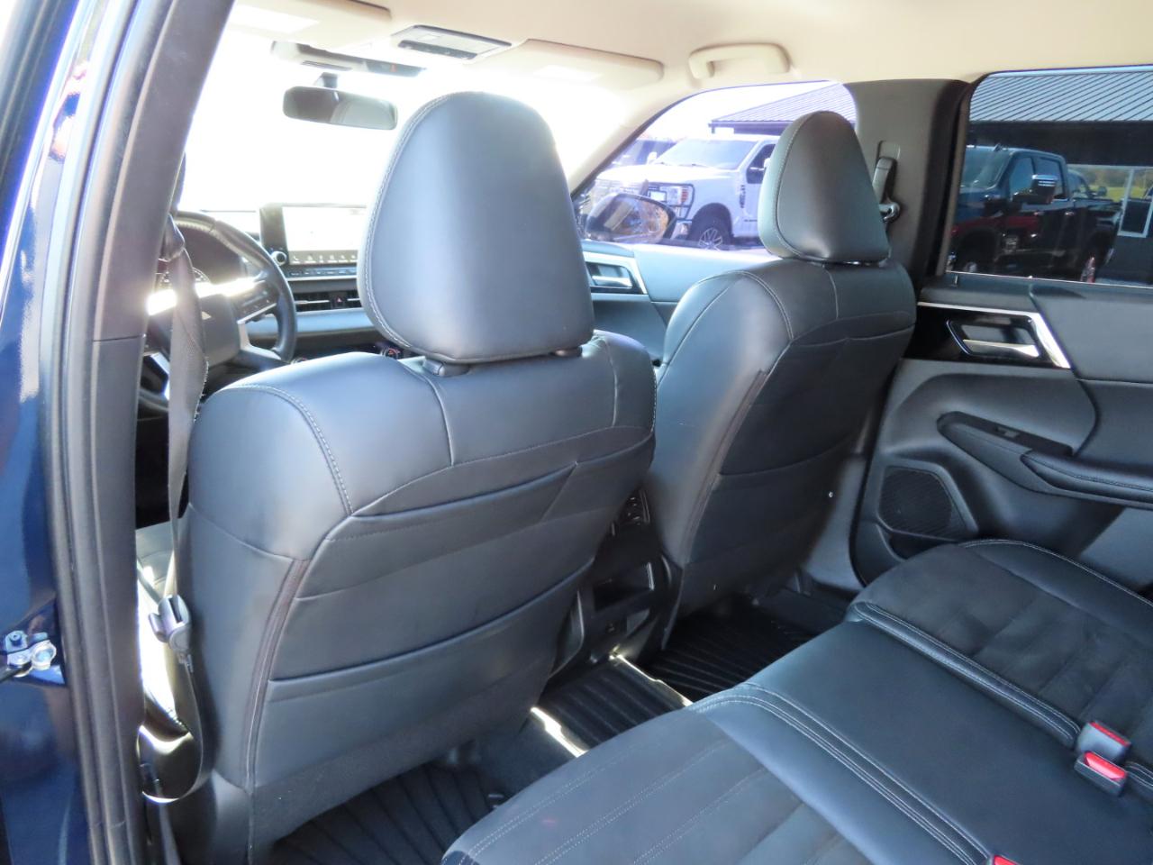 Mitsubishi Outlander SE Launch Edition S-AWC 2022