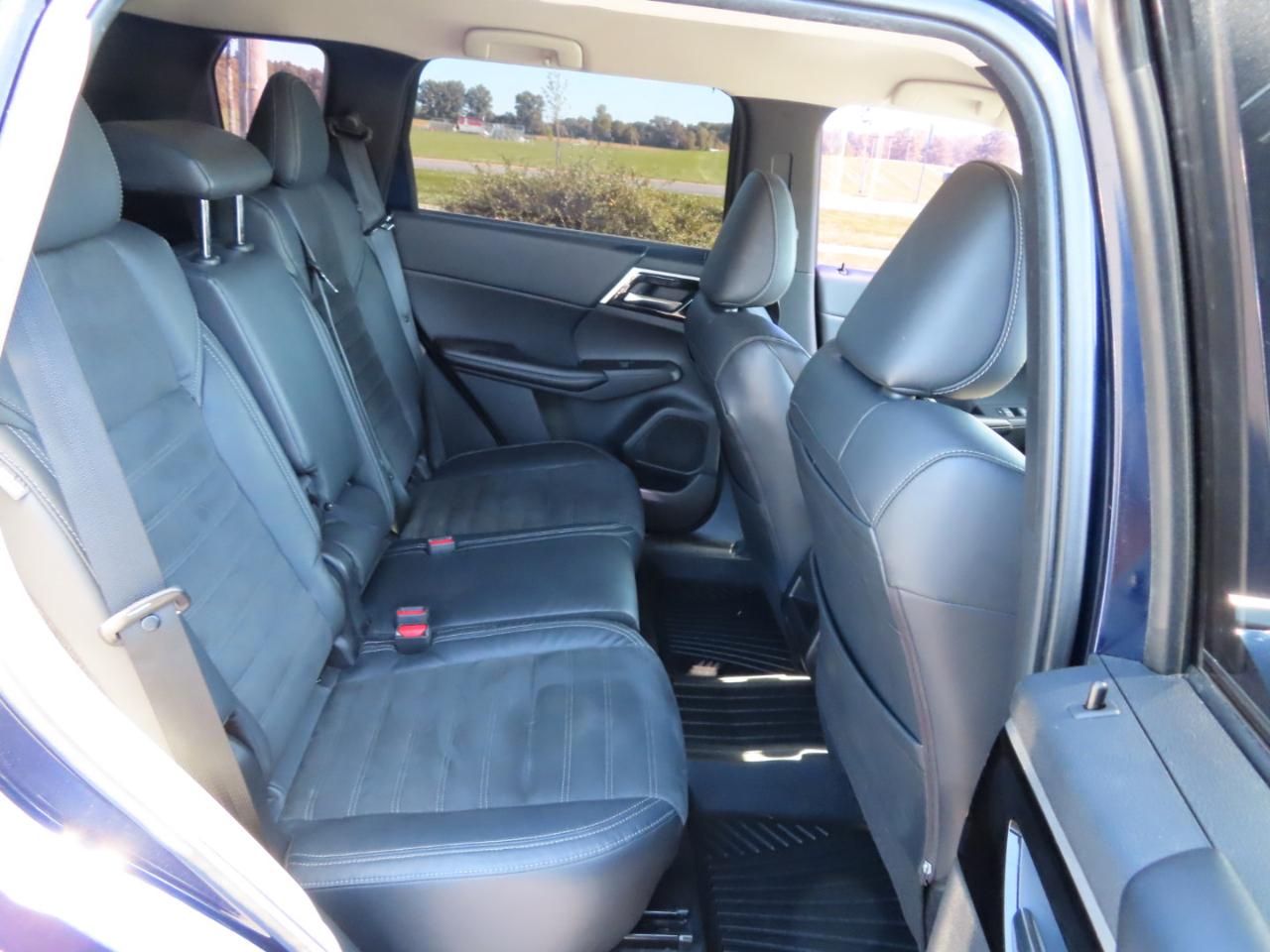 Mitsubishi Outlander SE Launch Edition S-AWC 2022