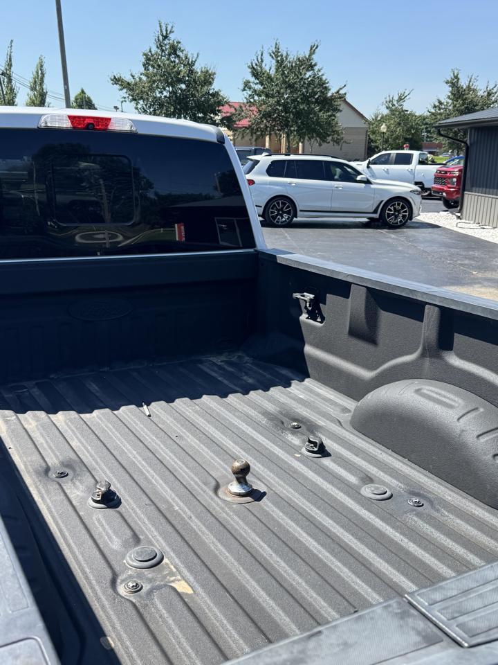 Ford Super Duty F-350 DRW King Ranch 4WD Crew Cab 8' Box 2017