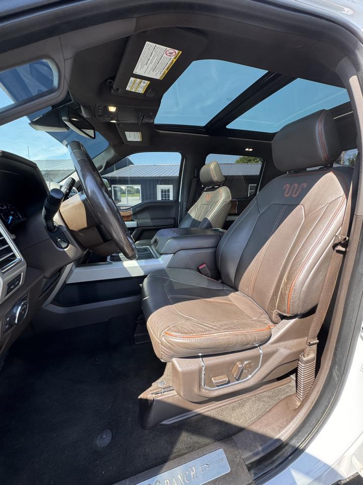 Ford Super Duty F-350 DRW King Ranch 4WD Crew Cab 8' Box 2017