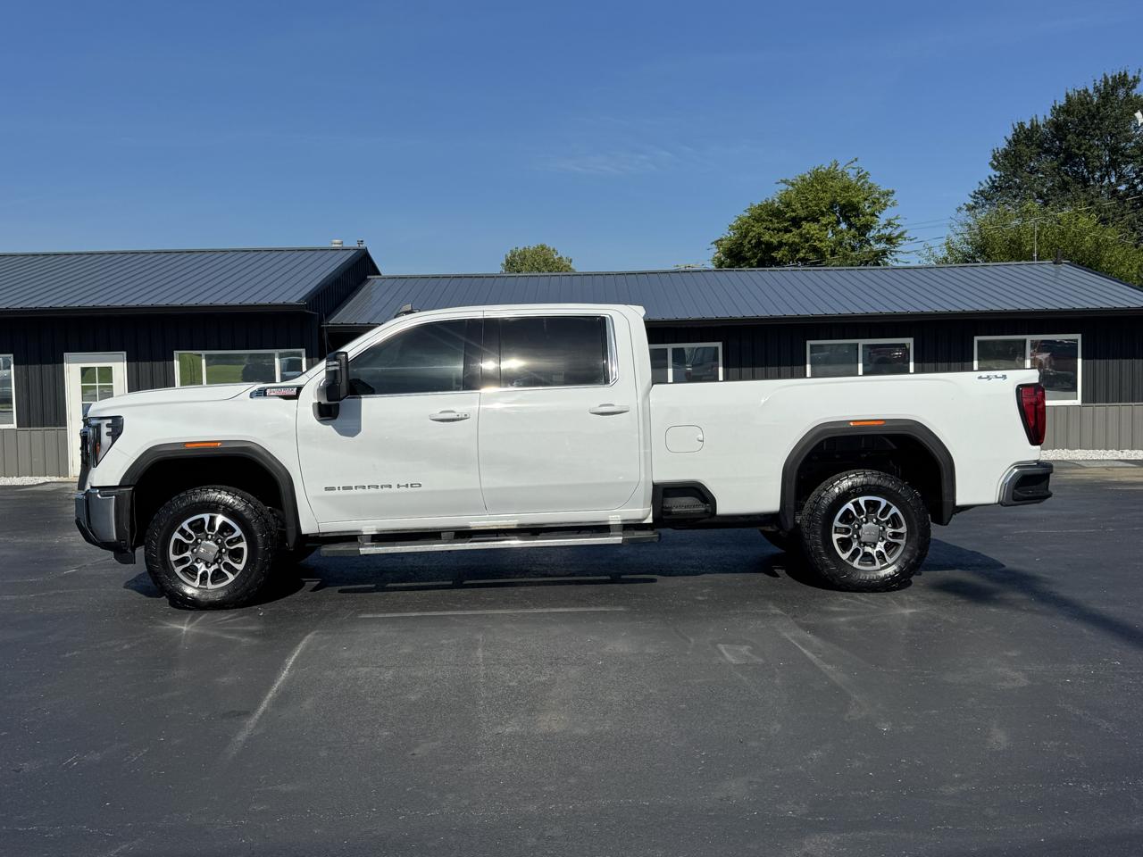 GMC Sierra 3500HD 4WD Crew Cab 172" SLE 2024