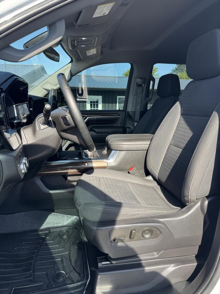 GMC Sierra 3500HD 4WD Crew Cab 172" SLE 2024