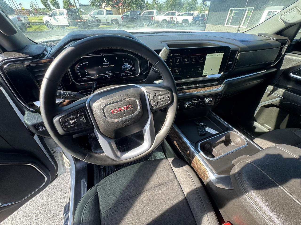 GMC Sierra 3500HD 4WD Crew Cab 172" SLE 2024