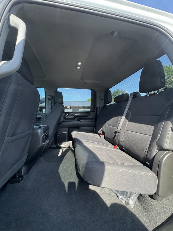 GMC Sierra 3500HD 4WD Crew Cab 172" SLE 2024