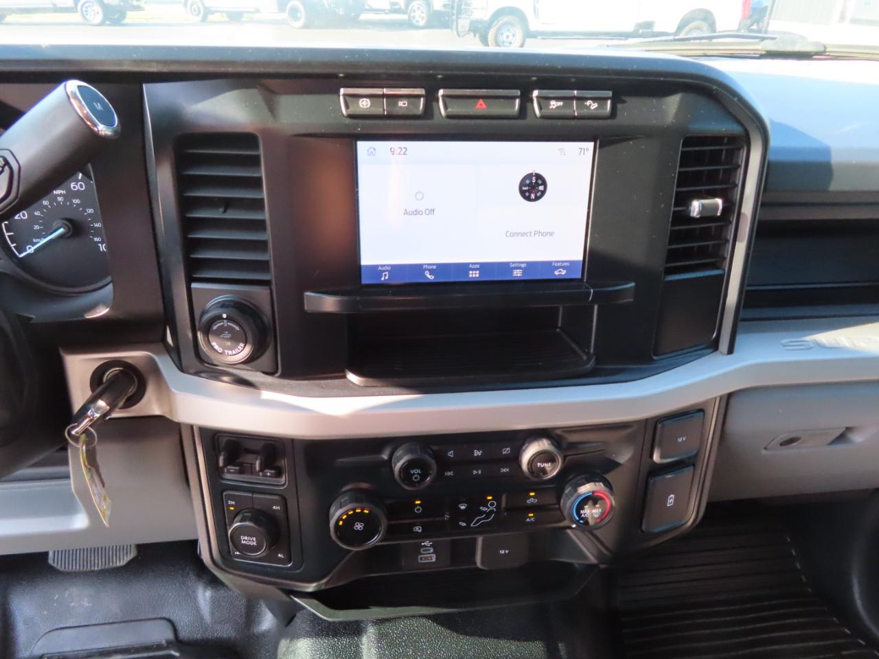 Ford Super Duty F-250 SRW XL 4WD Crew Cab 8' Box 2023