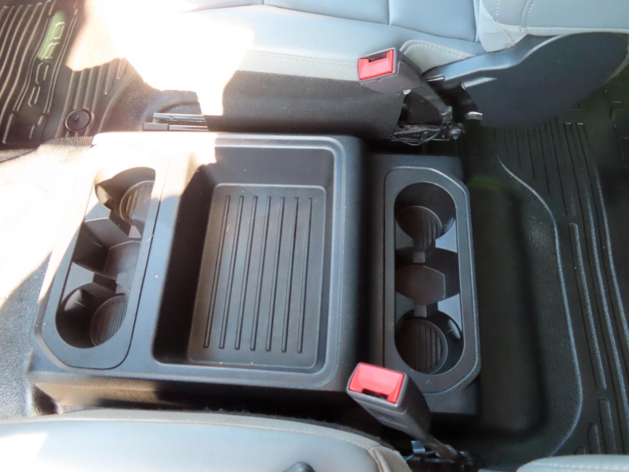 Ford Super Duty F-250 SRW XL 4WD Crew Cab 8' Box 2023