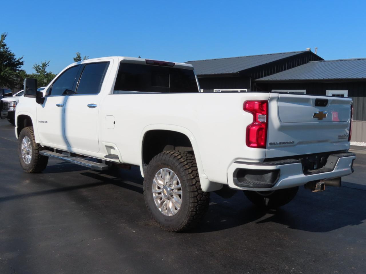 Chevrolet Silverado 3500HD 4WD Crew Cab 172" High Country 2022