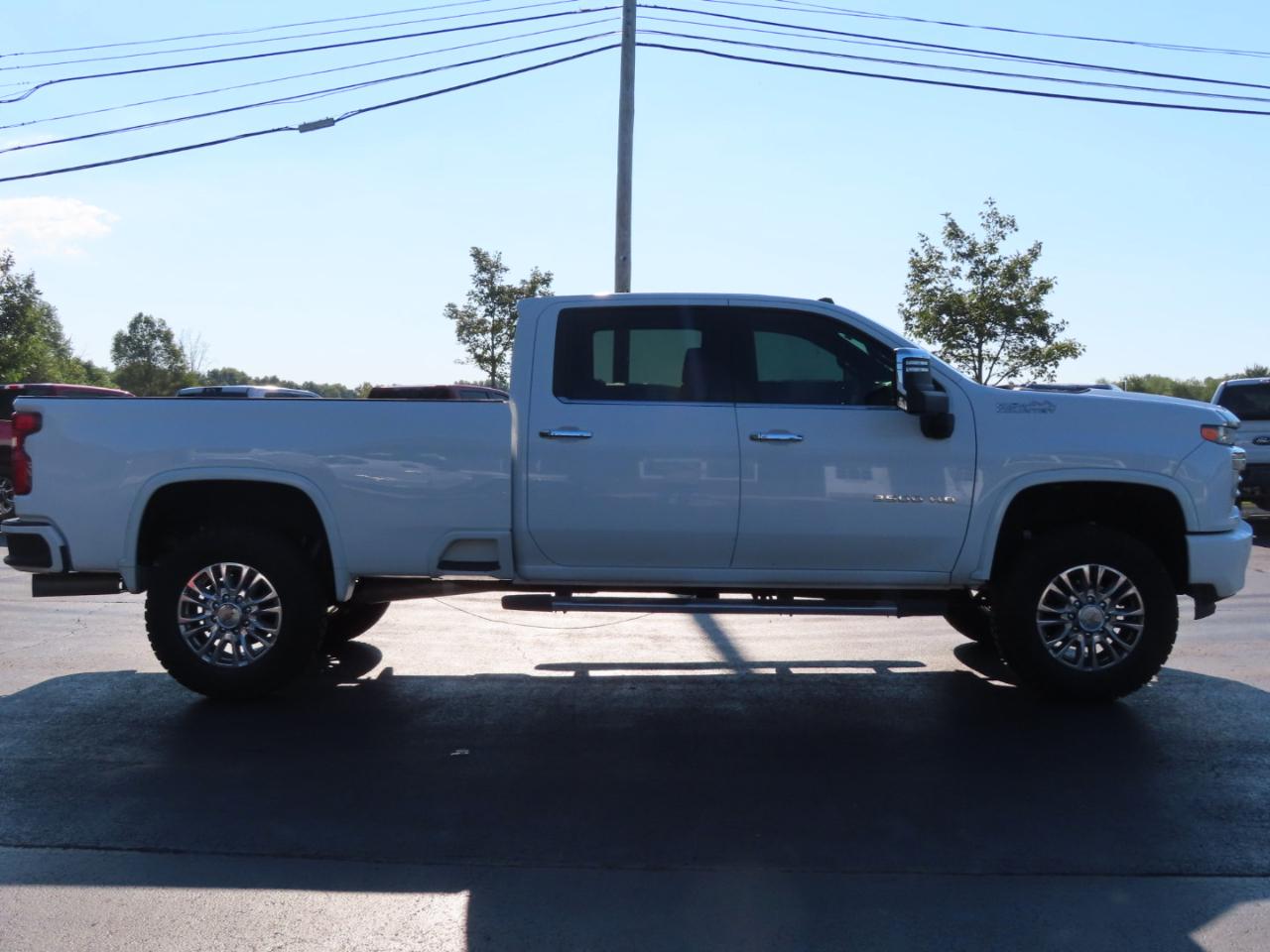 Chevrolet Silverado 3500HD 4WD Crew Cab 172" High Country 2022