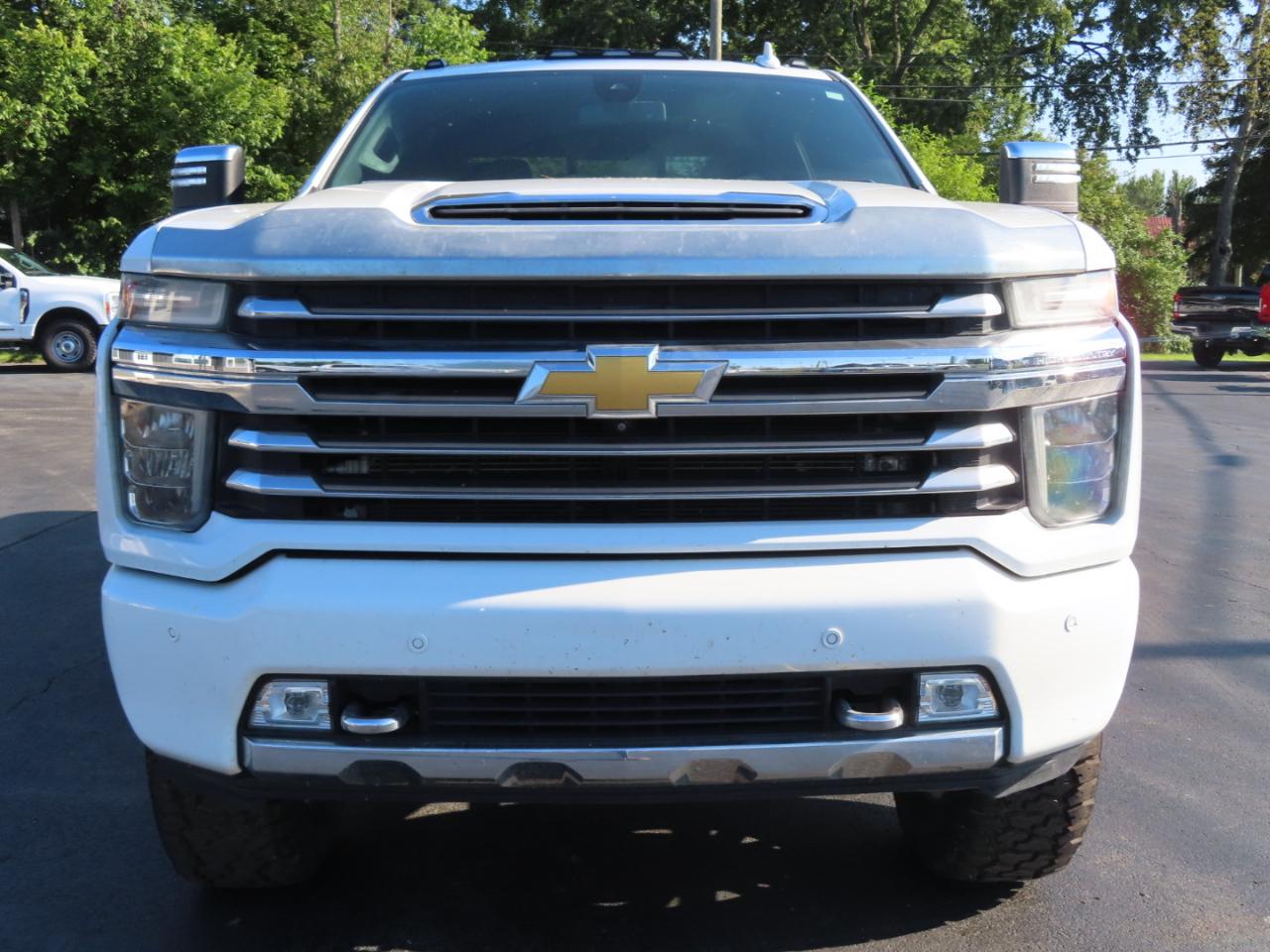 Chevrolet Silverado 3500HD 4WD Crew Cab 172" High Country 2022