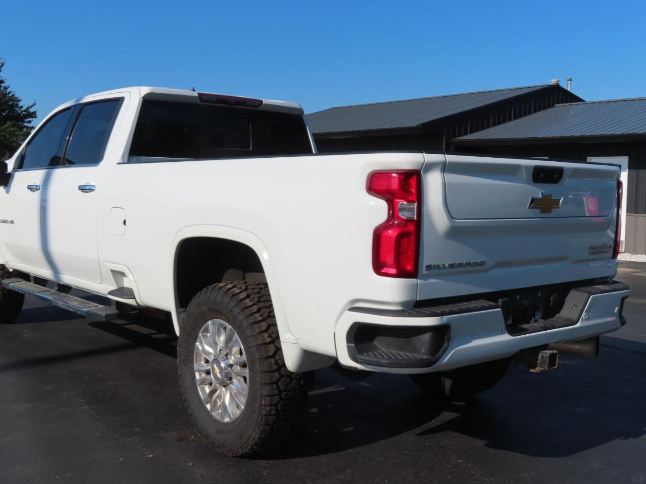Chevrolet Silverado 3500HD 4WD Crew Cab 172" High Country 2022