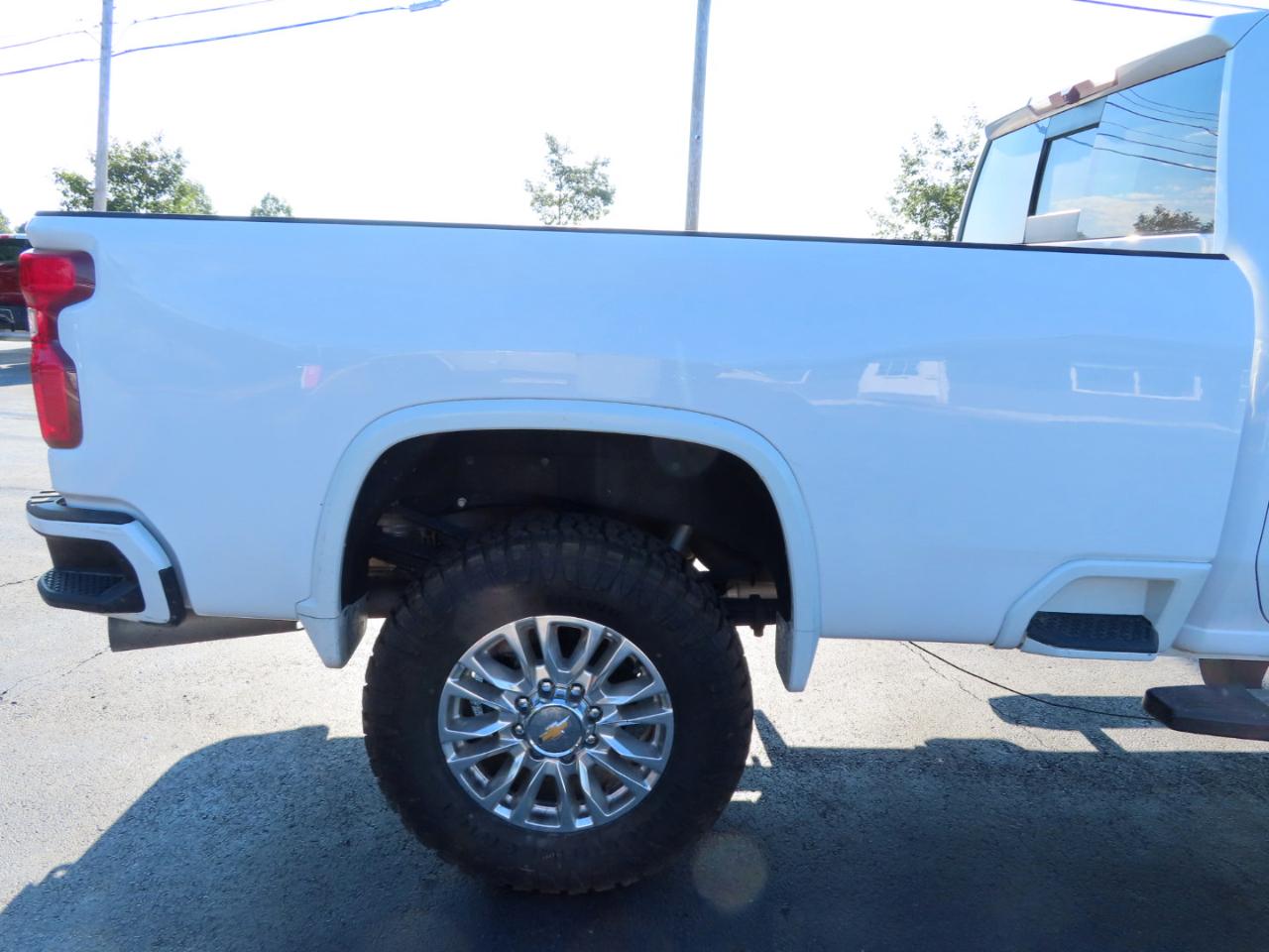 Chevrolet Silverado 3500HD 4WD Crew Cab 172" High Country 2022