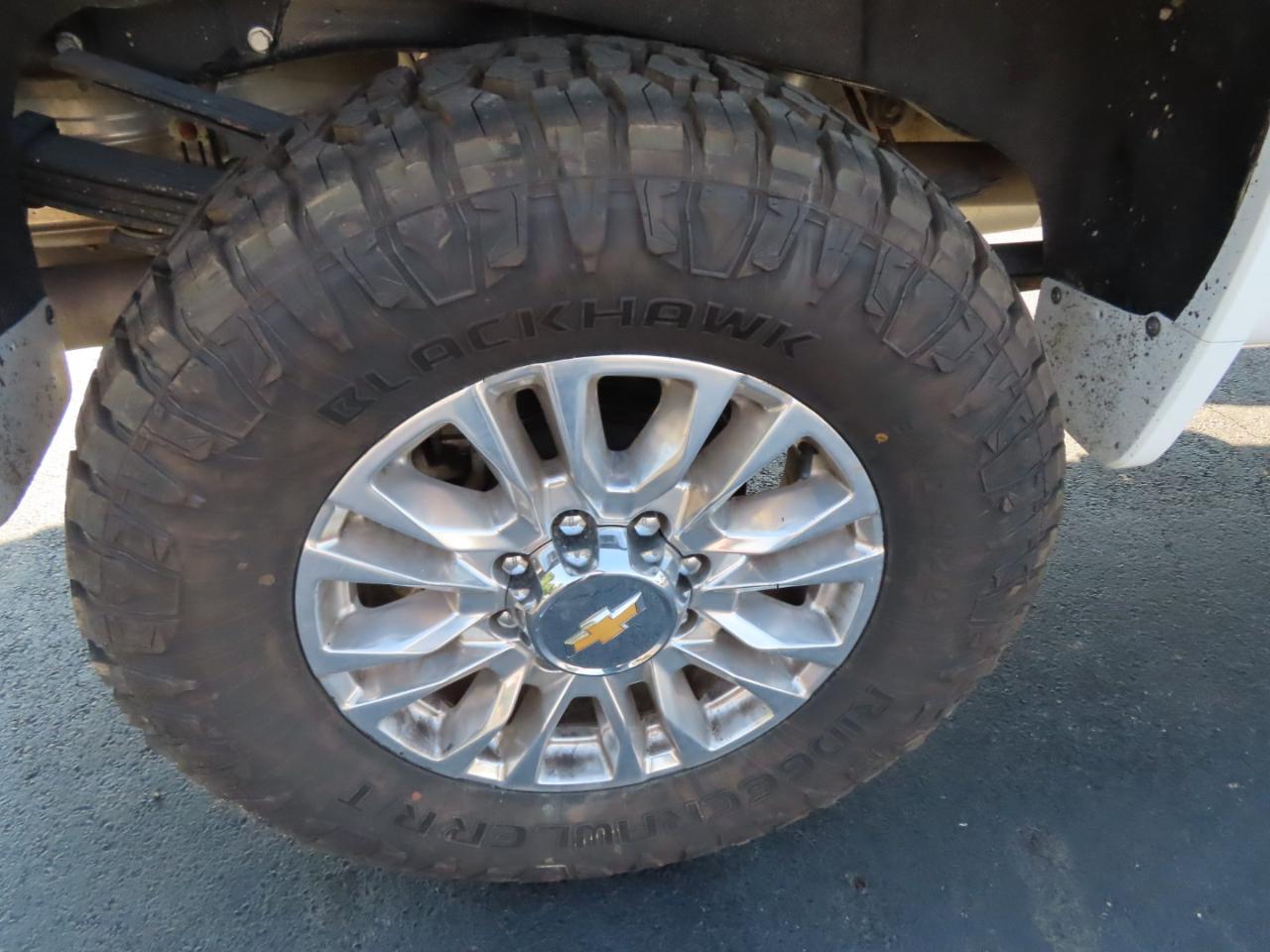 Chevrolet Silverado 3500HD 4WD Crew Cab 172" High Country 2022