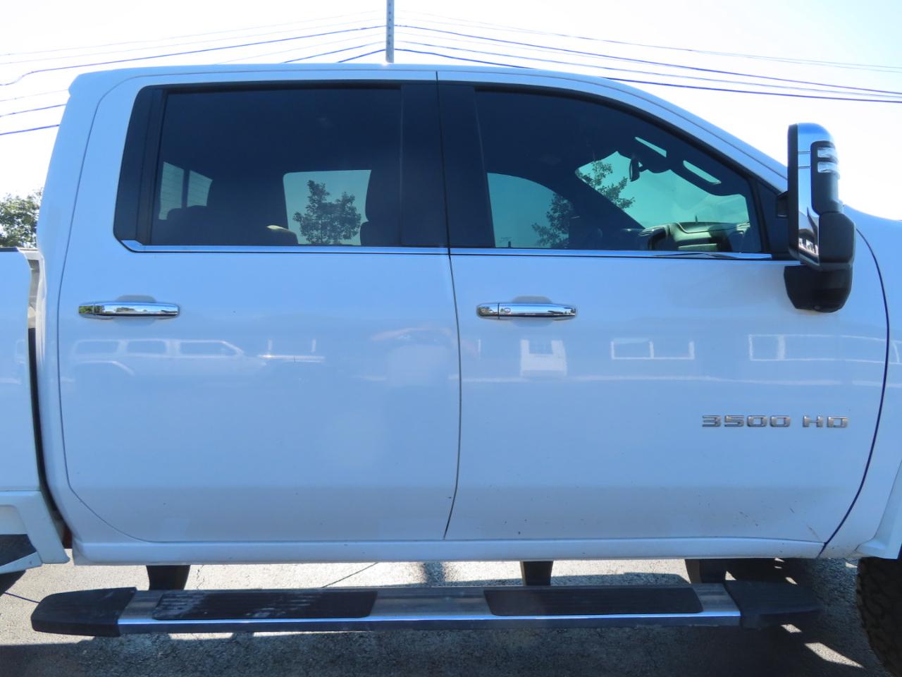 Chevrolet Silverado 3500HD 4WD Crew Cab 172" High Country 2022