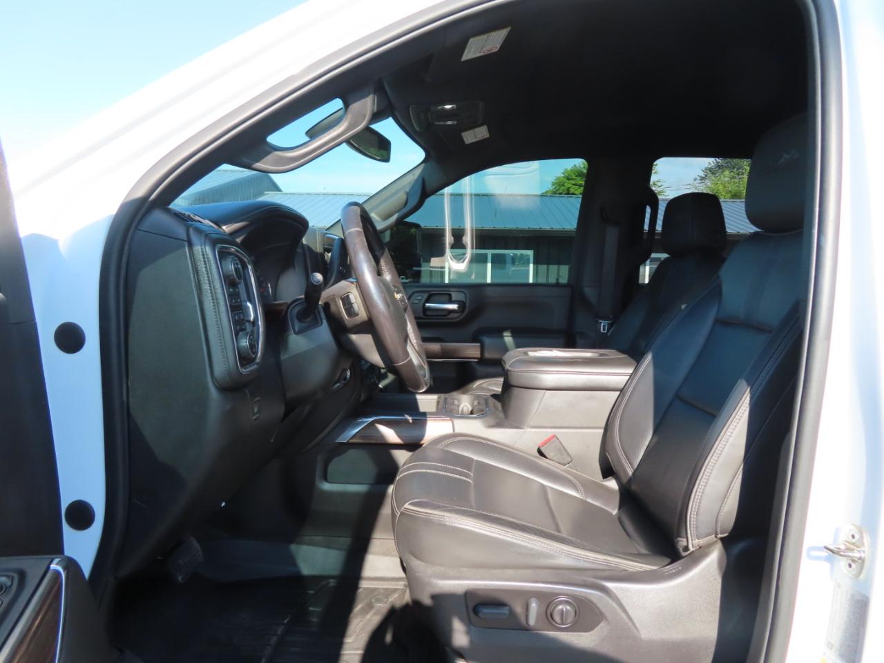 Chevrolet Silverado 3500HD 4WD Crew Cab 172" High Country 2022
