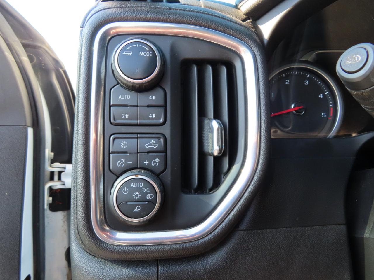 Chevrolet Silverado 3500HD 4WD Crew Cab 172" High Country 2022