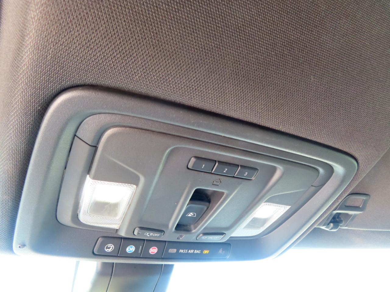 Chevrolet Silverado 3500HD 4WD Crew Cab 172" High Country 2022