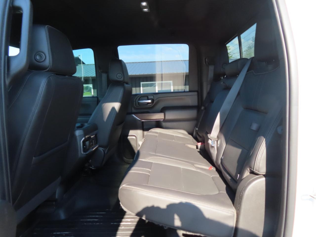 Chevrolet Silverado 3500HD 4WD Crew Cab 172" High Country 2022
