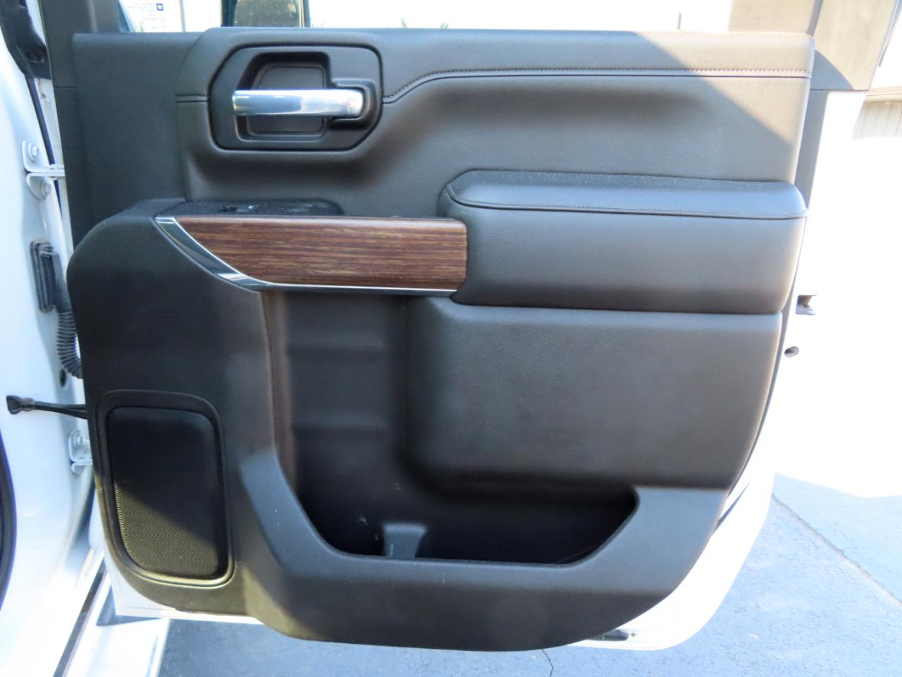 Chevrolet Silverado 3500HD 4WD Crew Cab 172" High Country 2022