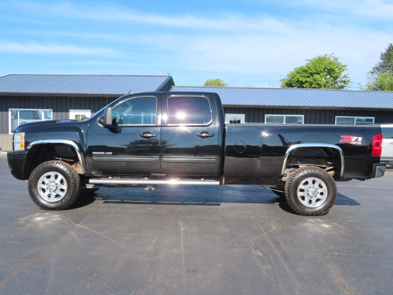 Chevrolet Silverado 3500HD 4WD Crew Cab 167.7" LTZ 2014