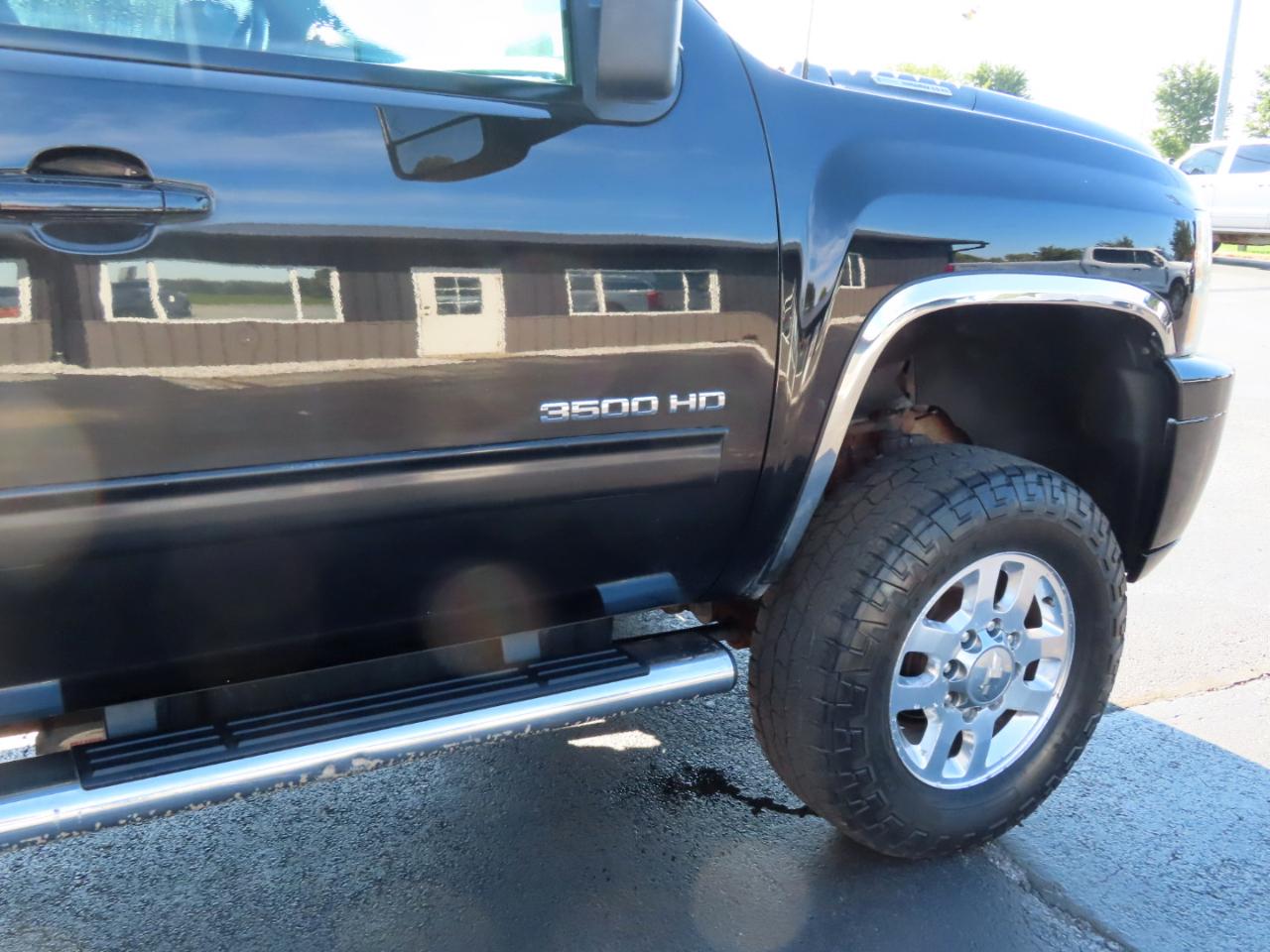 Chevrolet Silverado 3500HD 4WD Crew Cab 167.7" LTZ 2014
