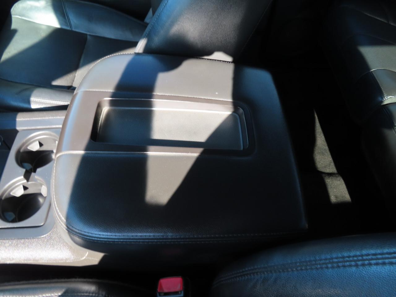 Chevrolet Silverado 3500HD 4WD Crew Cab 167.7" LTZ 2014