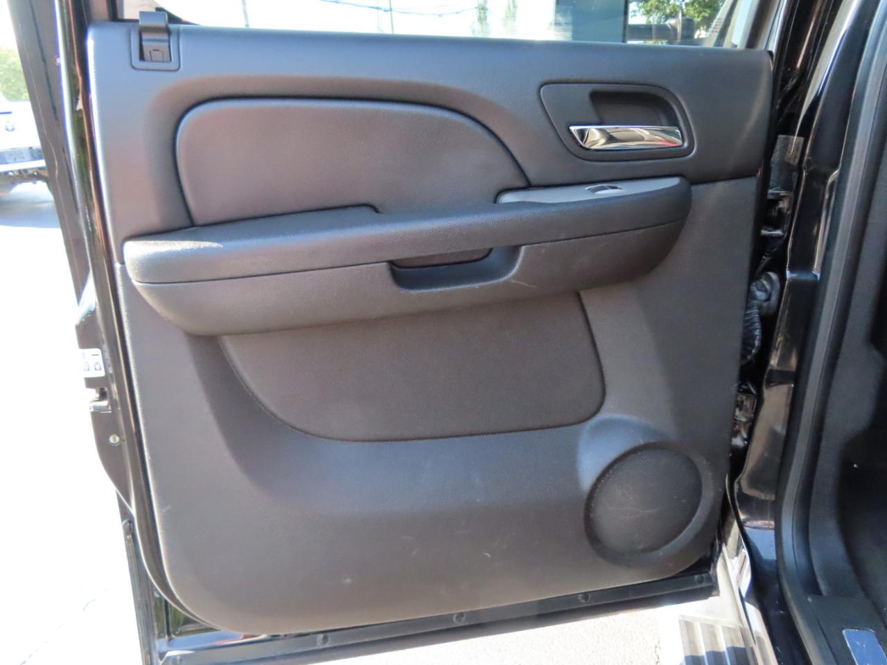 Chevrolet Silverado 3500HD 4WD Crew Cab 167.7" LTZ 2014
