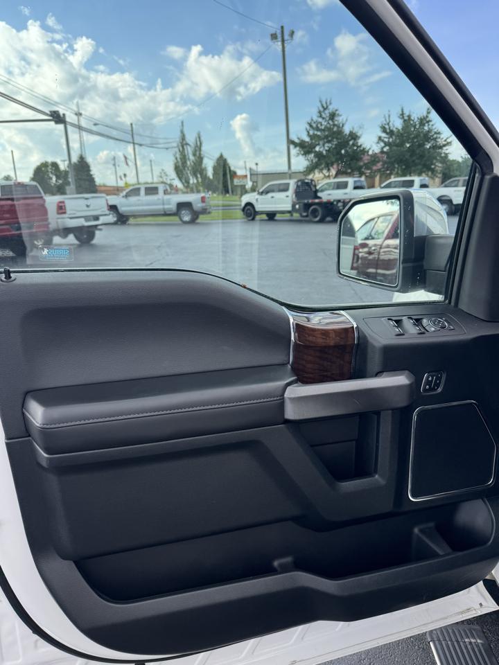 Ford F-150 4WD SuperCrew 145" Platinum 2016