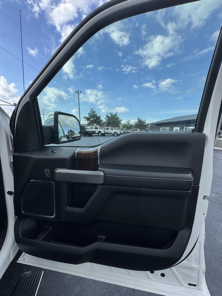 Ford F-150 4WD SuperCrew 145" Platinum 2016