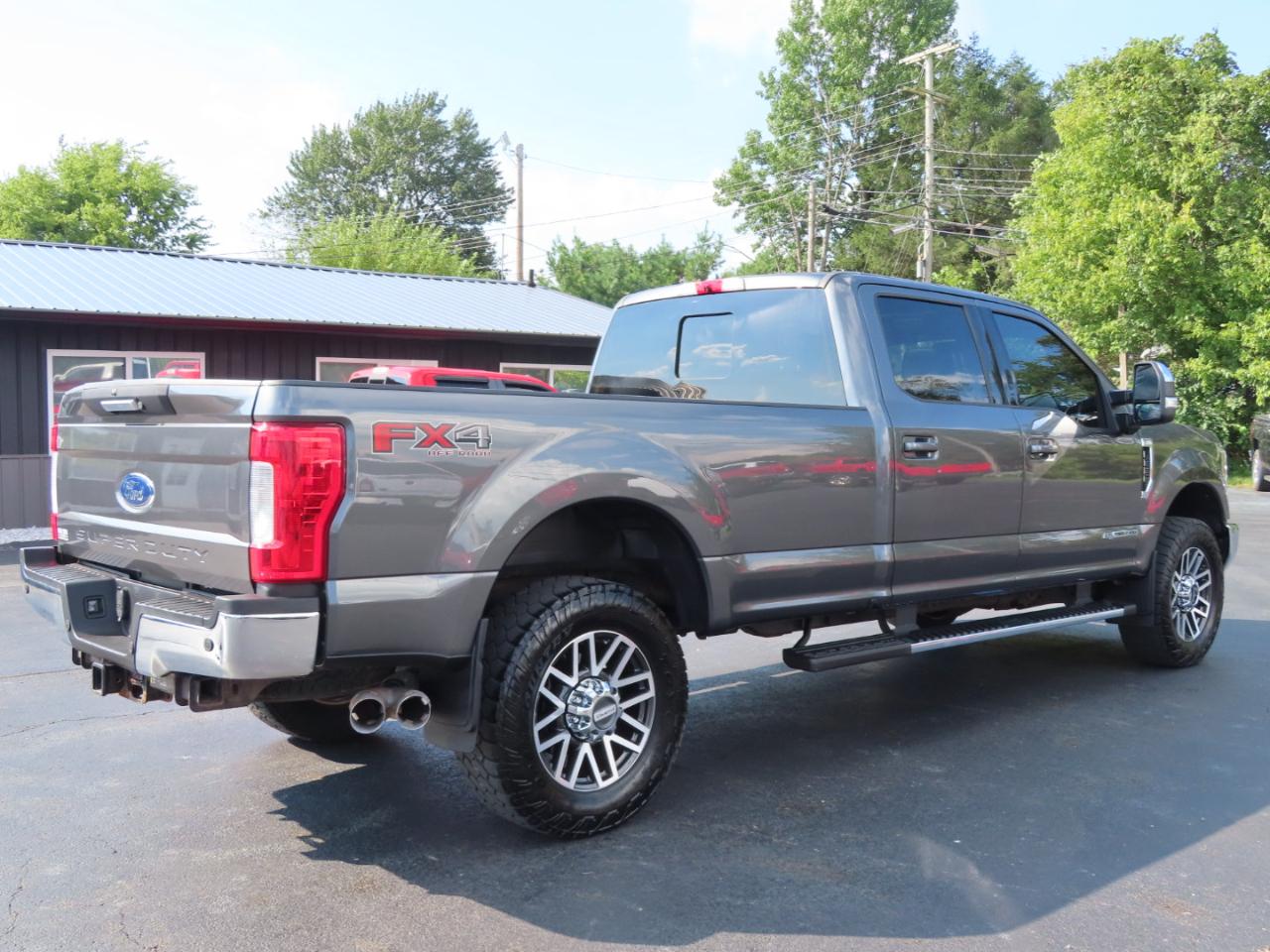 Ford Super Duty F-350 SRW Lariat 4WD Crew Cab 8' Box 2019