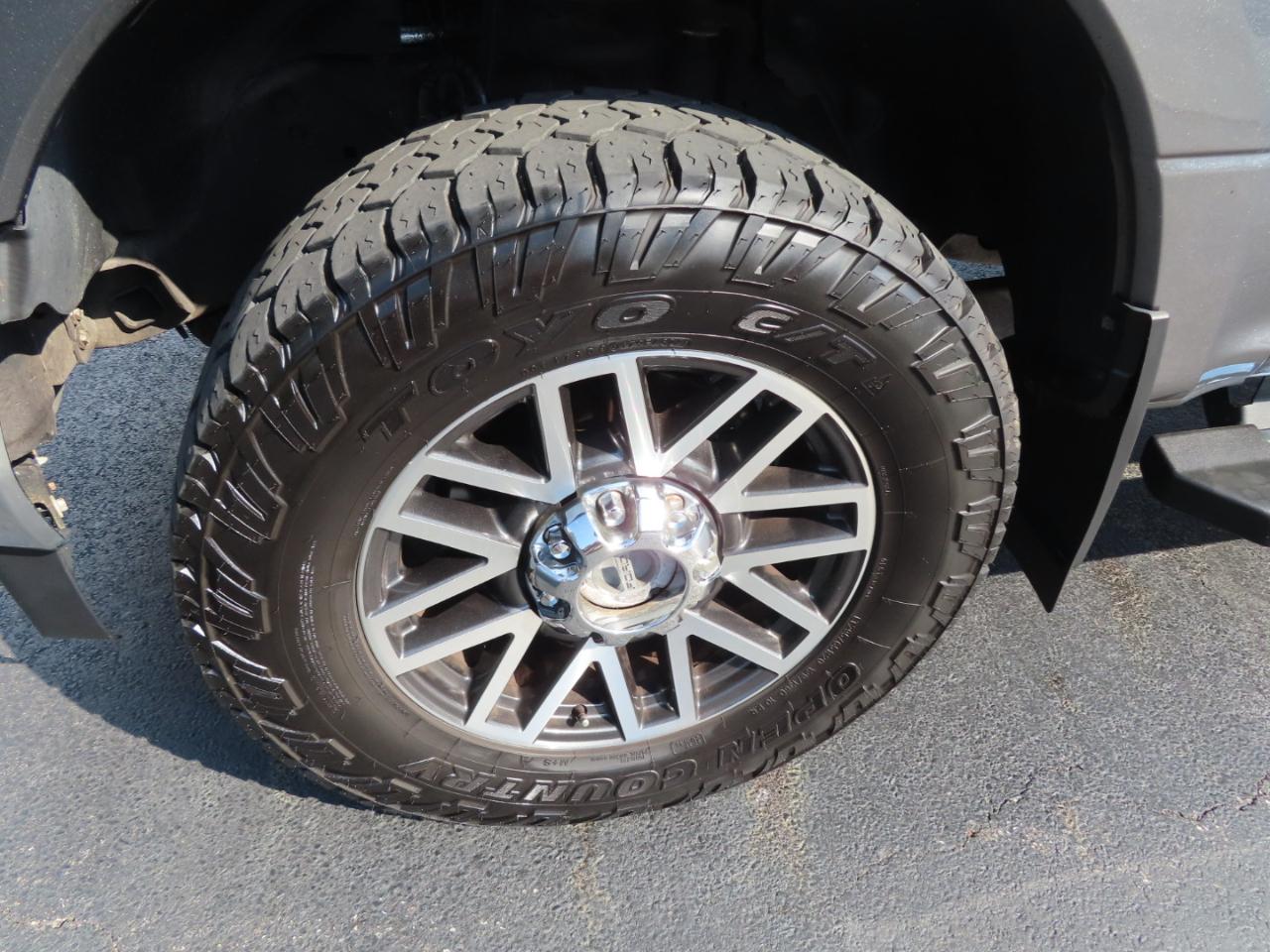 Ford Super Duty F-350 SRW Lariat 4WD Crew Cab 8' Box 2019