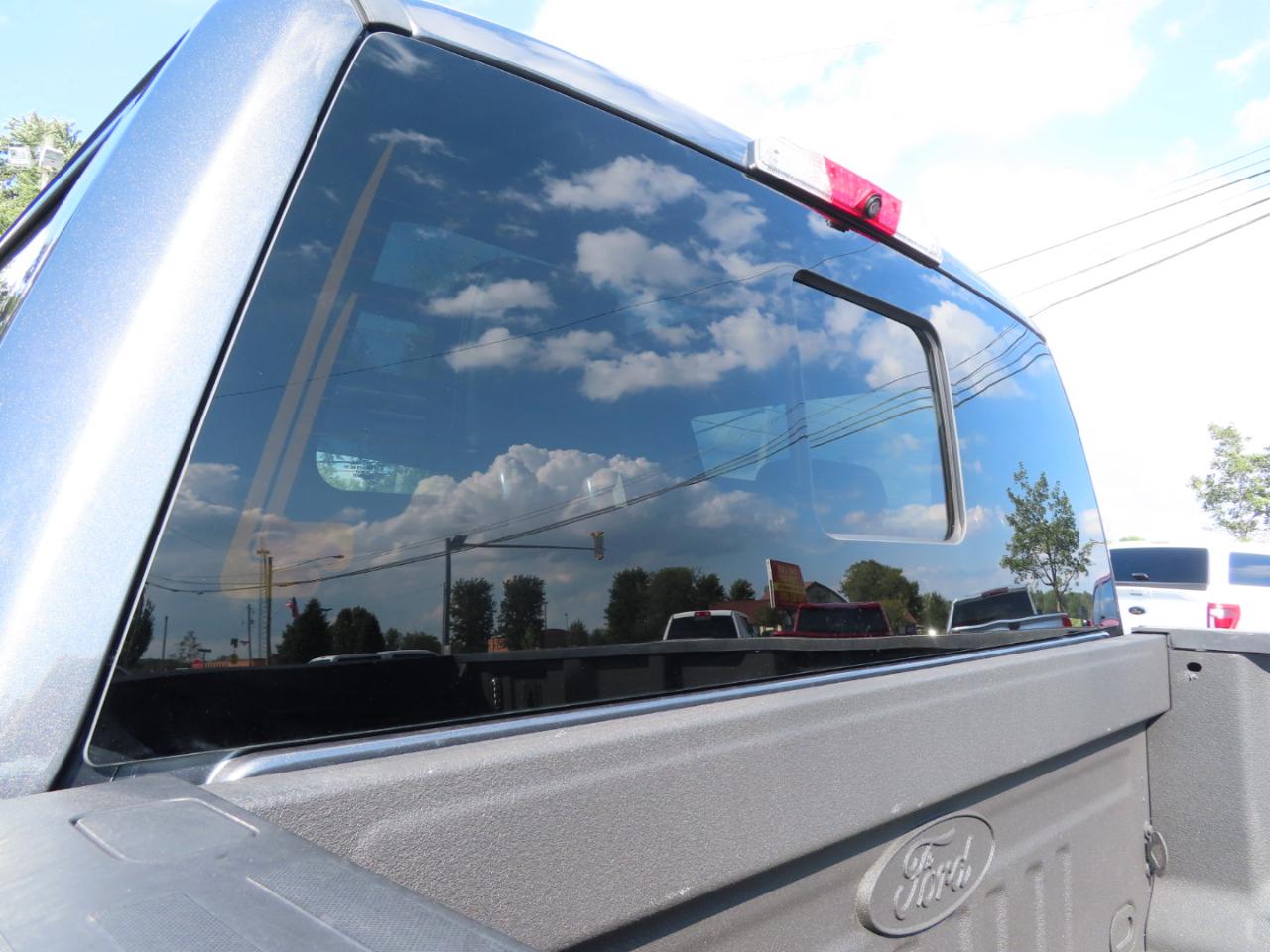 Ford Super Duty F-350 SRW Lariat 4WD Crew Cab 8' Box 2019