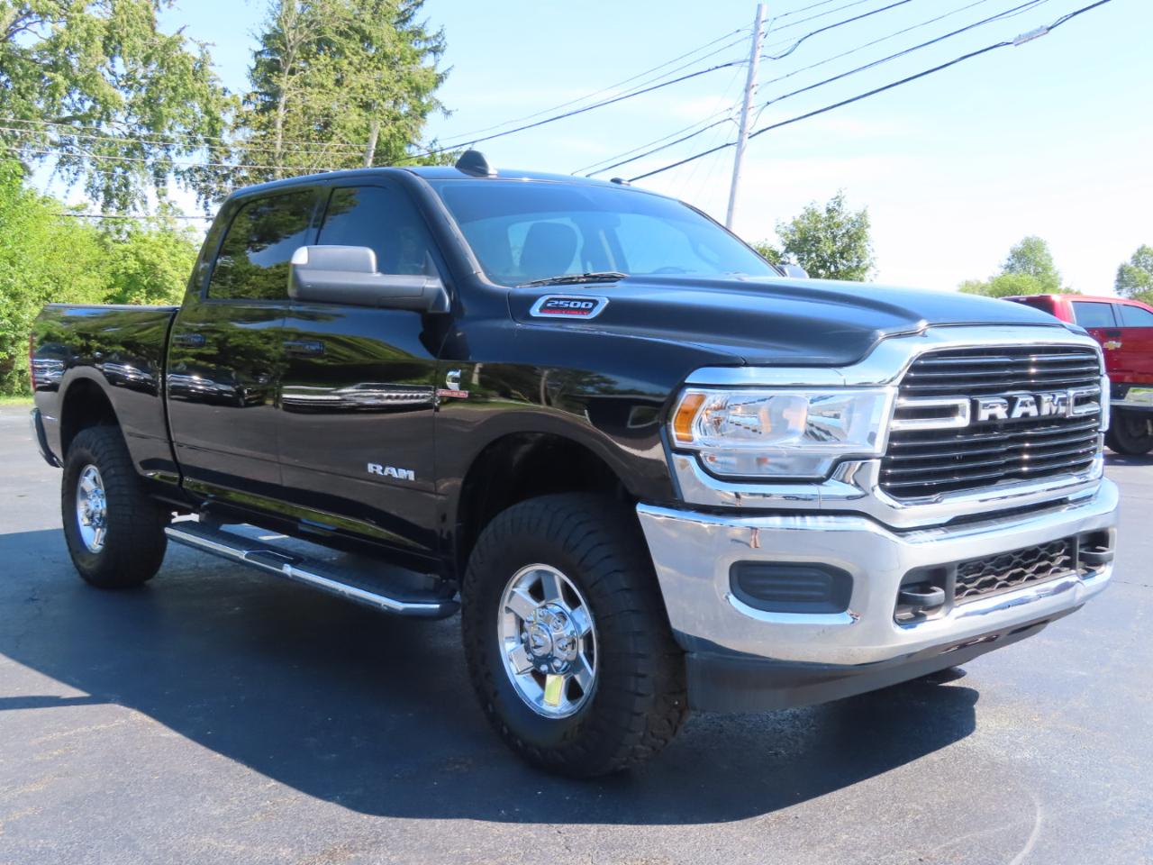 RAM 2500 Big Horn 4x4 Crew Cab 6'4" Box 2020