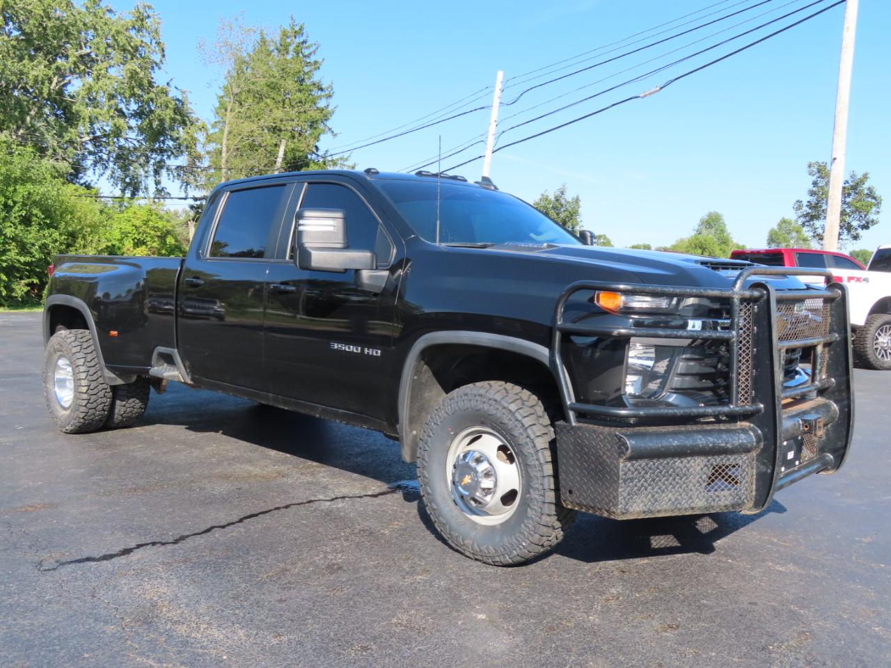 Chevrolet Silverado 3500HD 4WD Crew Cab 172" LT 2024