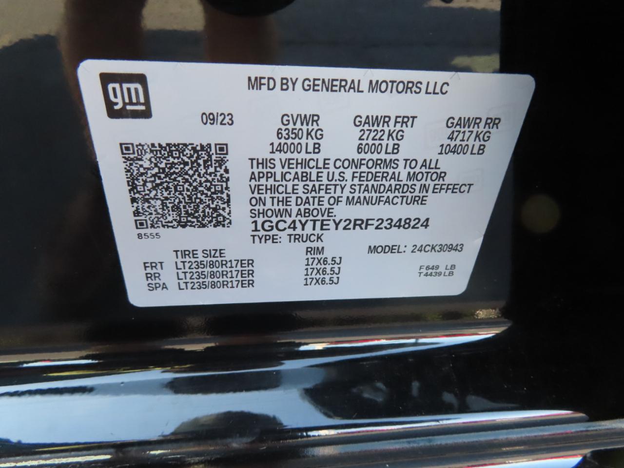 Chevrolet Silverado 3500HD 4WD Crew Cab 172" LT 2024