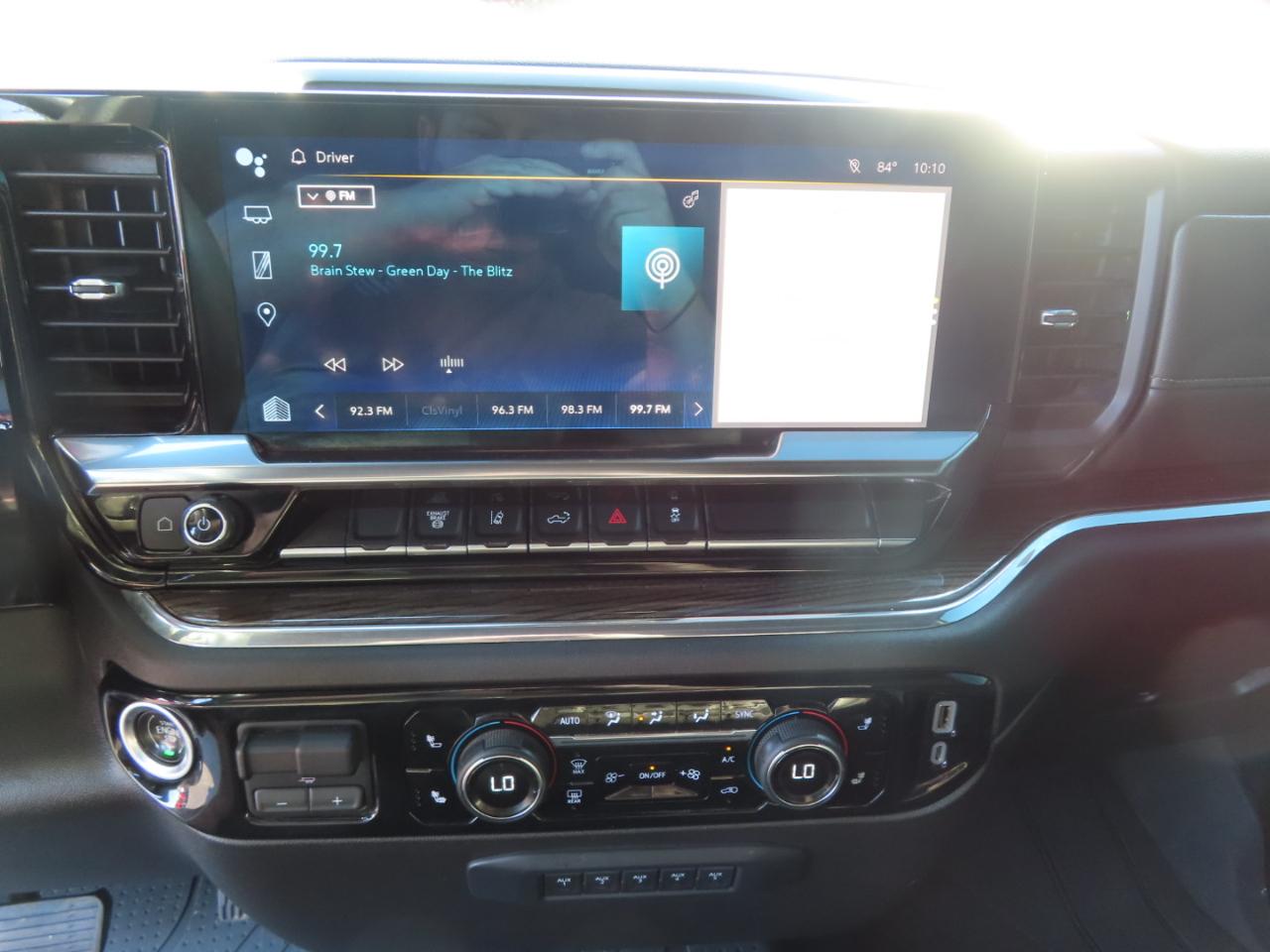 Chevrolet Silverado 3500HD 4WD Crew Cab 172" LT 2024