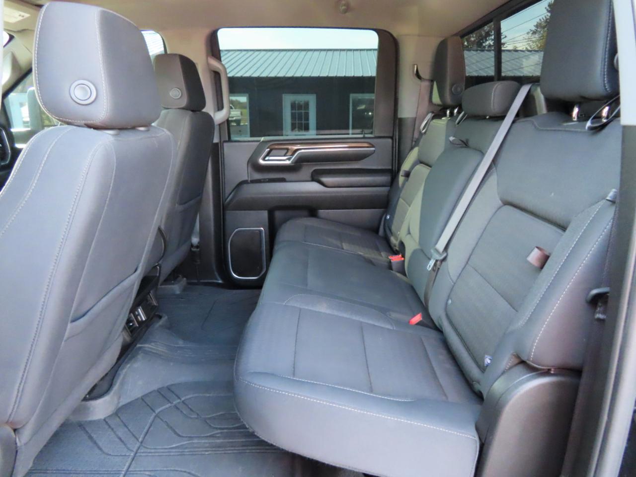 Chevrolet Silverado 3500HD 4WD Crew Cab 172" LT 2024