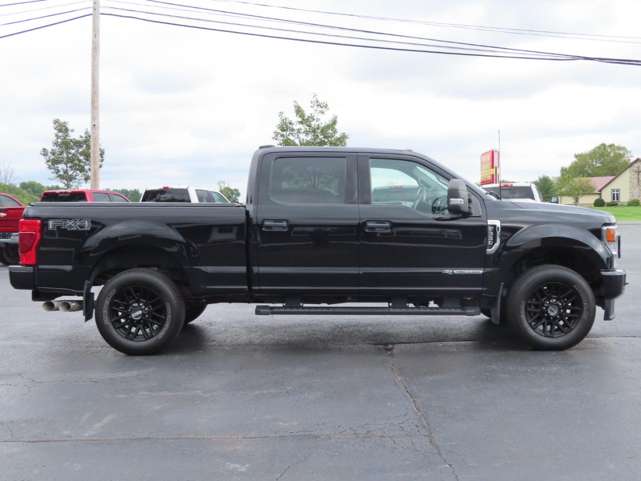 Ford Super Duty F-350 SRW XLT 4WD Crew Cab 6.75' Box 2022