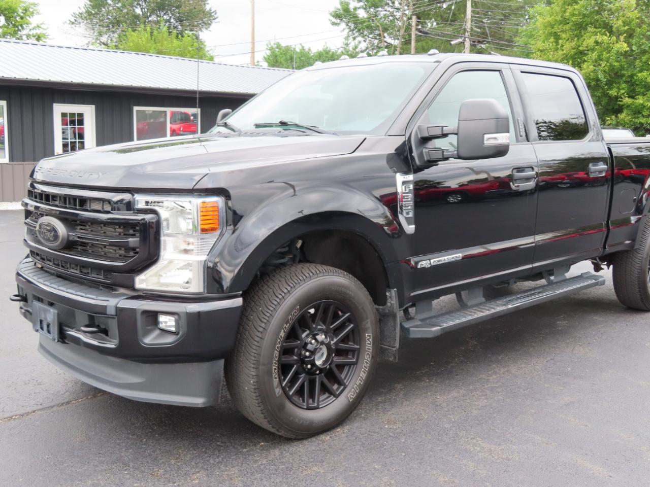 Ford Super Duty F-350 SRW XLT 4WD Crew Cab 6.75' Box 2022