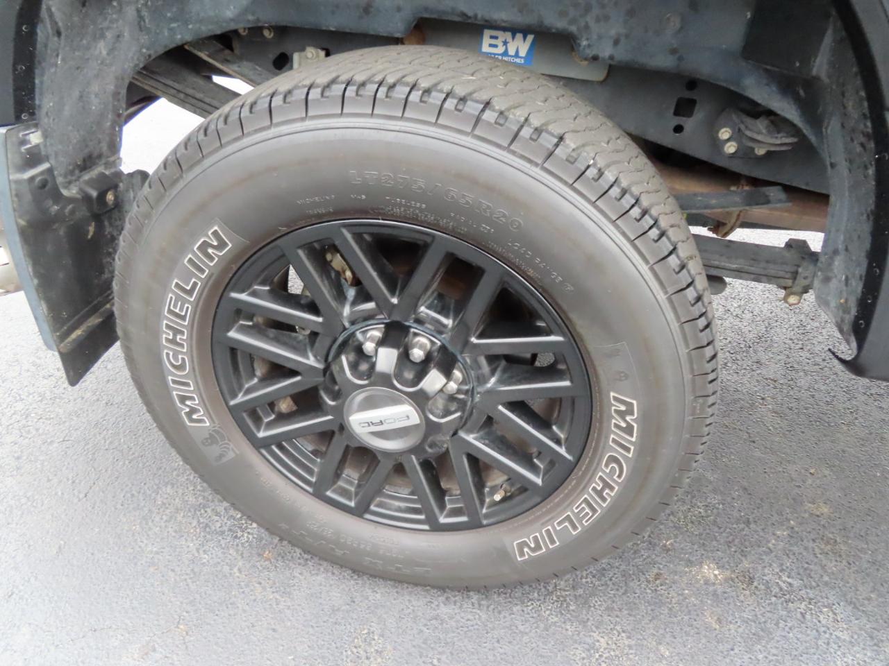 Ford Super Duty F-350 SRW XLT 4WD Crew Cab 6.75' Box 2022