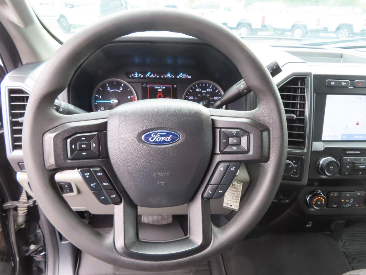 Ford Super Duty F-350 SRW XLT 4WD Crew Cab 6.75' Box 2022