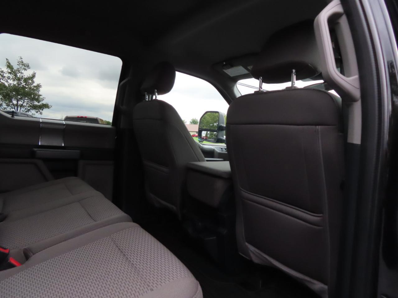 Ford Super Duty F-350 SRW XLT 4WD Crew Cab 6.75' Box 2022