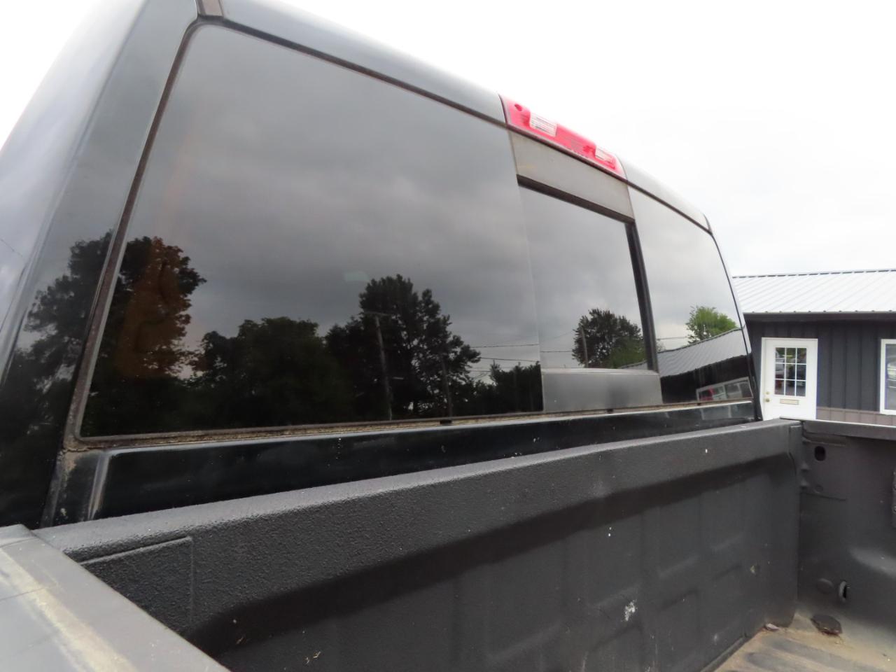 RAM 2500 Laramie 4x4 Mega Cab 6'4" Box 2021