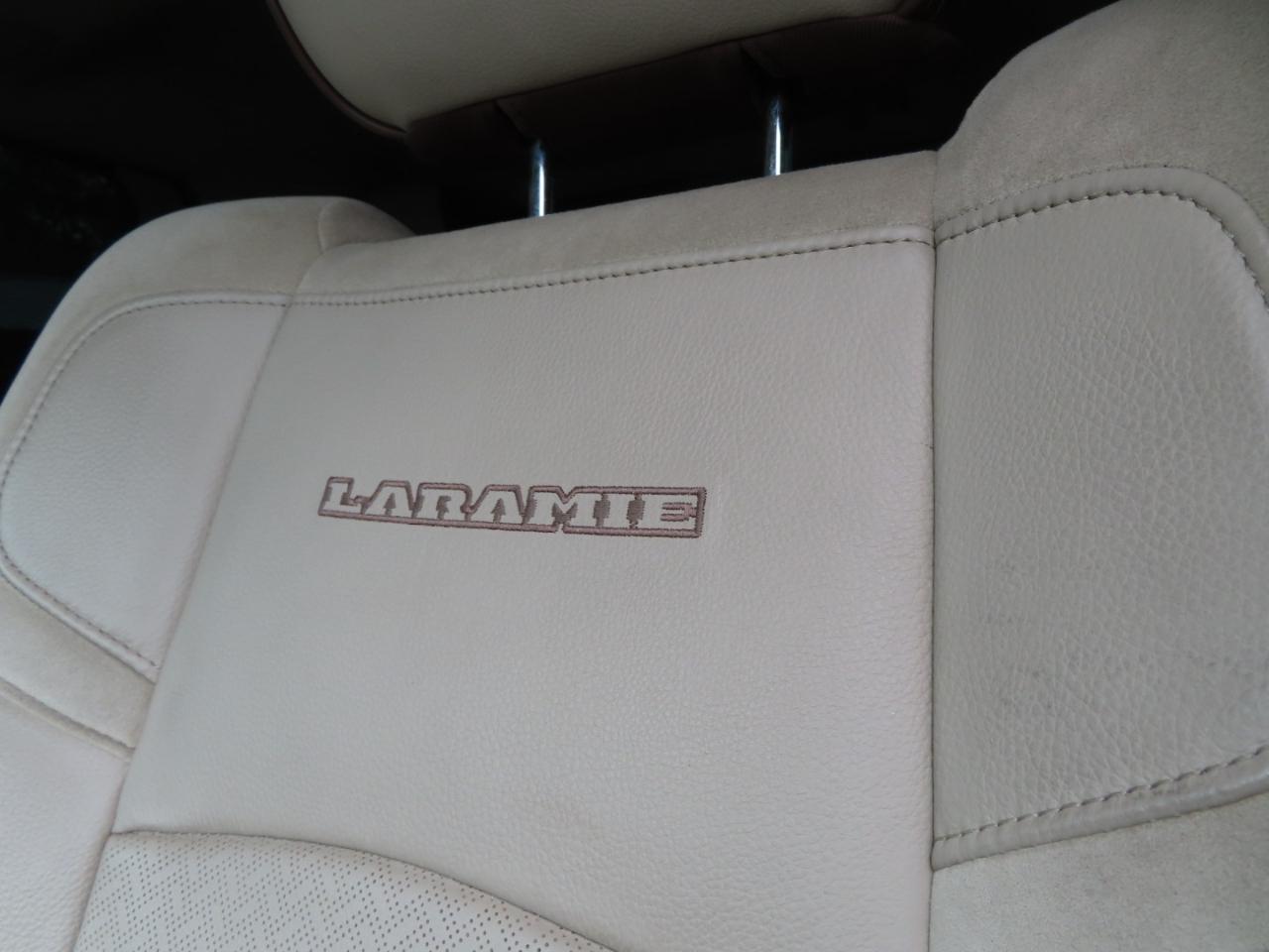 RAM 2500 Laramie 4x4 Mega Cab 6'4" Box 2021