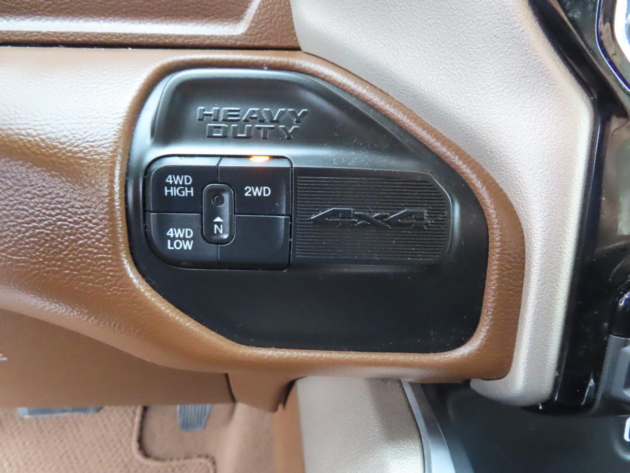 RAM 2500 Laramie 4x4 Mega Cab 6'4" Box 2021