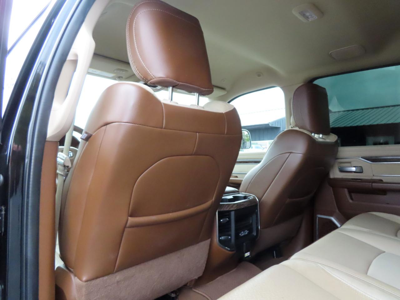 RAM 2500 Laramie 4x4 Mega Cab 6'4" Box 2021
